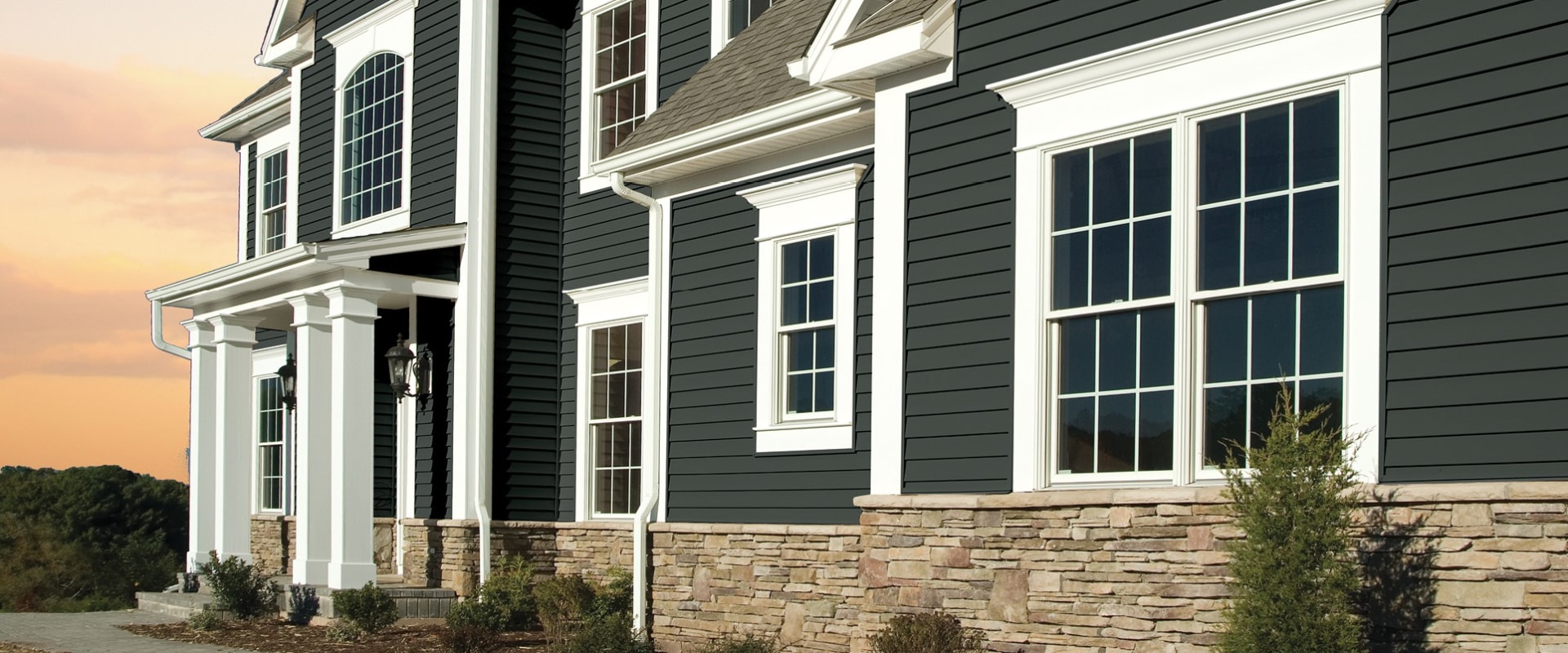 A Comprehensive Look at Experience and Expertise in Top Siding Companies